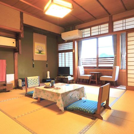 טויוקה Ougiya Ryokan מראה חיצוני תמונה
