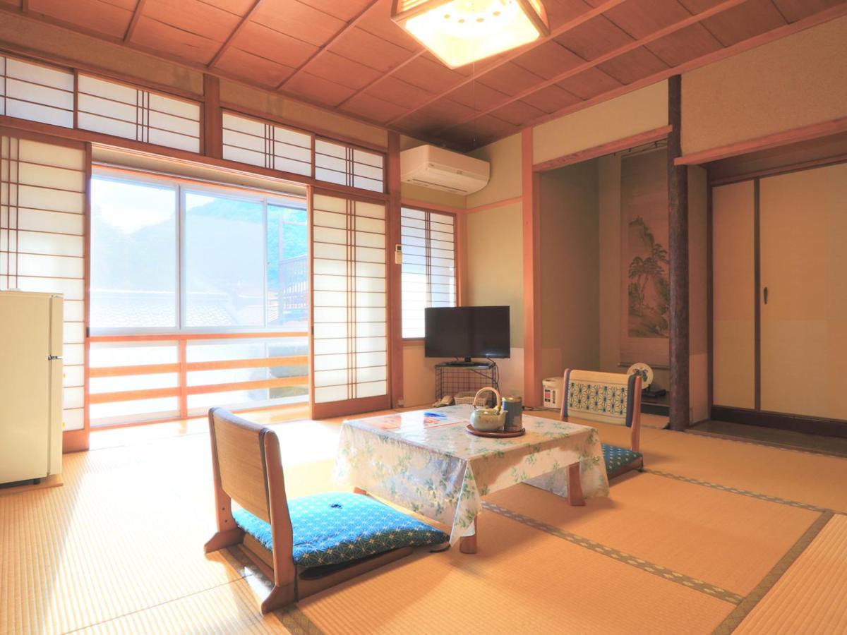 טויוקה Ougiya Ryokan מראה חיצוני תמונה